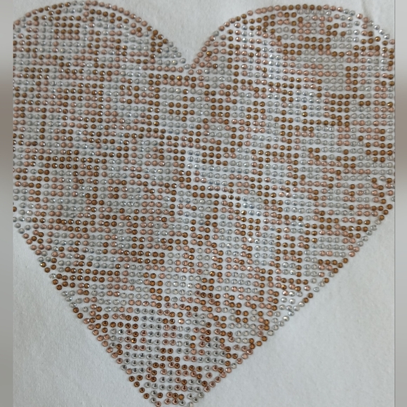 Everly White Lace Sleeve Heart Tee - Picture 4 of 9